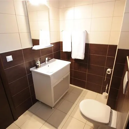 One-bedroom In Xlvii Apartman