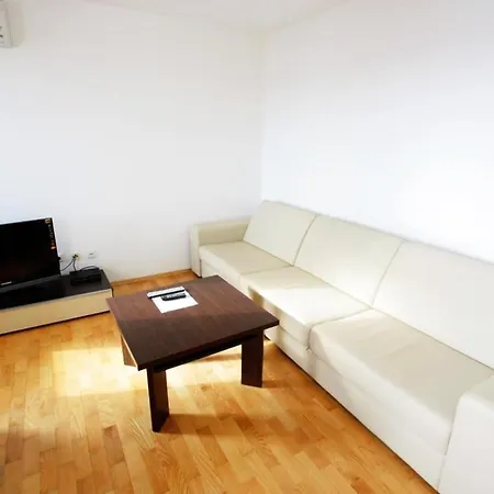 Apartman One-bedroom In Xlvii *
